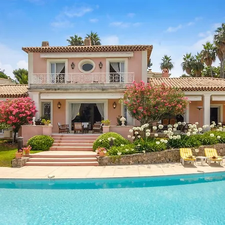 Sleeps 8 Pool Air Con Wifi Villa