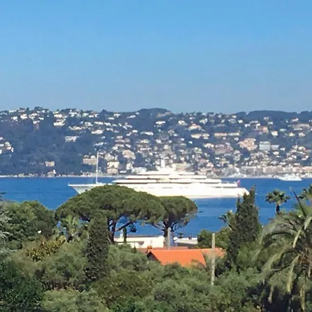 Sleeps 8 Pool Air Con Wifi Antibes