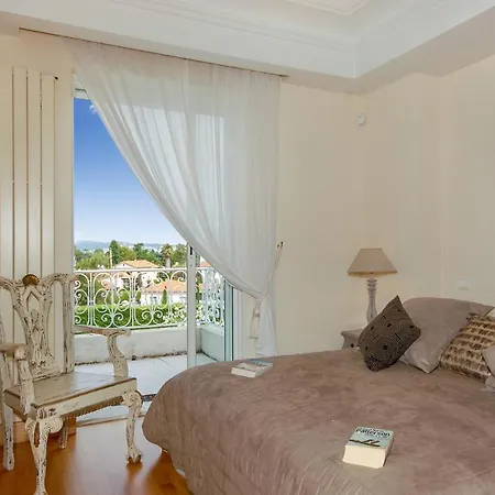Sleeps 8 Pool Air Con Wifi * Antibes