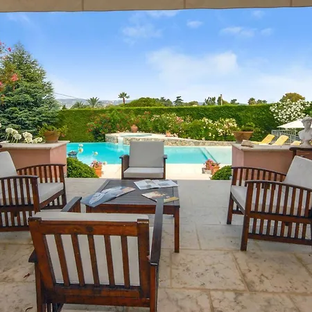 Sleeps 8 Pool Air Con Wifi Villa Antibes